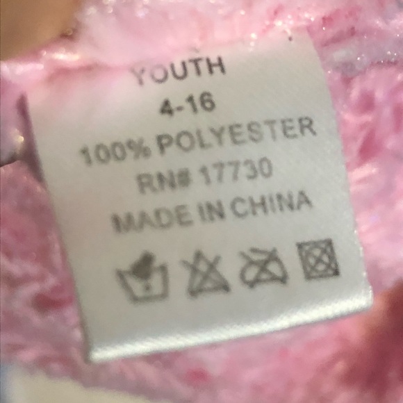 Pretty Pink💘💝💞Youth Fuzzy Scarf 🧣 - Picture 3 of 3